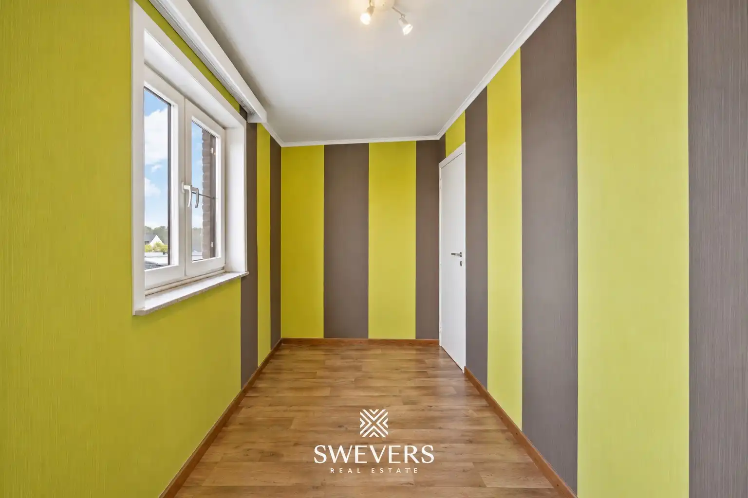 Ruim appartement van 121 m² woonoppervlakte en garagebox foto 19