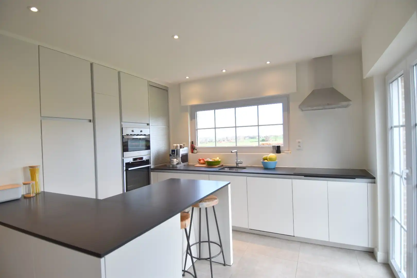 Landelijk gelegen vrijstaande woning met open zicht, verhuur voor korte termijn foto 5