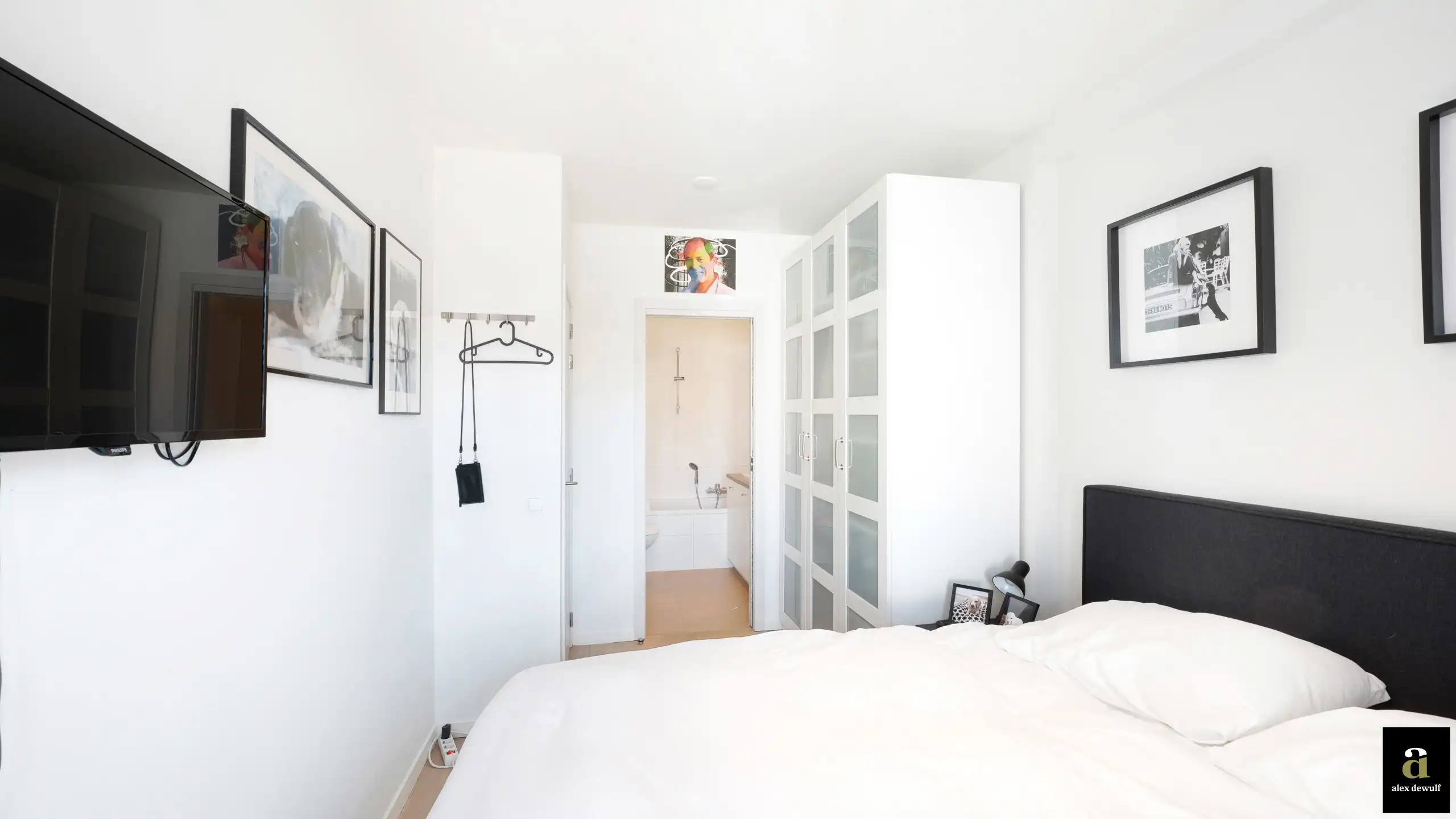 Centraal gelegen appartement in zeer goede staat [Lippenslaan]. foto 23
