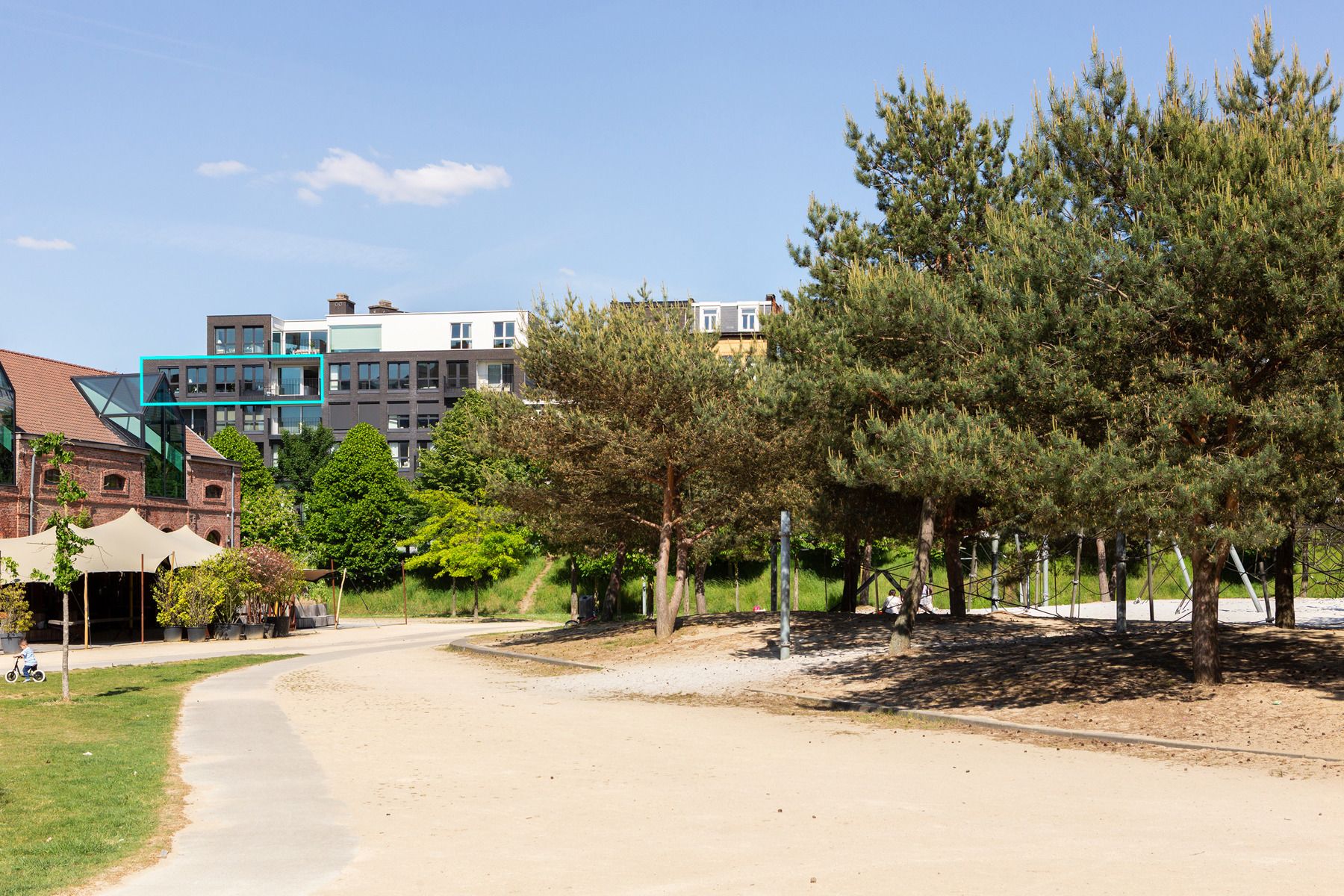 Ruim 2slpk appartement met parkzicht aan Park Spoor Noord foto 2