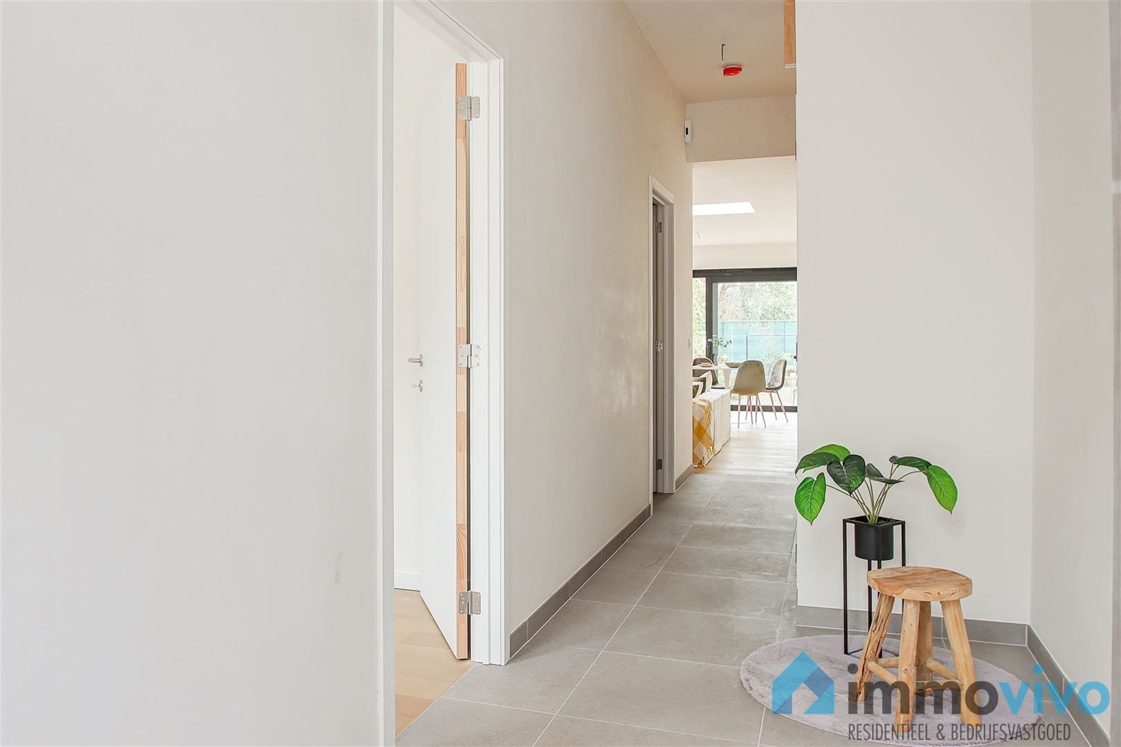 Instapklare, volledig gerenoveerde woning met zonnepanelen in Niel. foto 7