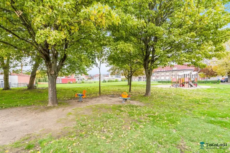 Gerenoveerde woning met 3 slaapkamers foto 14