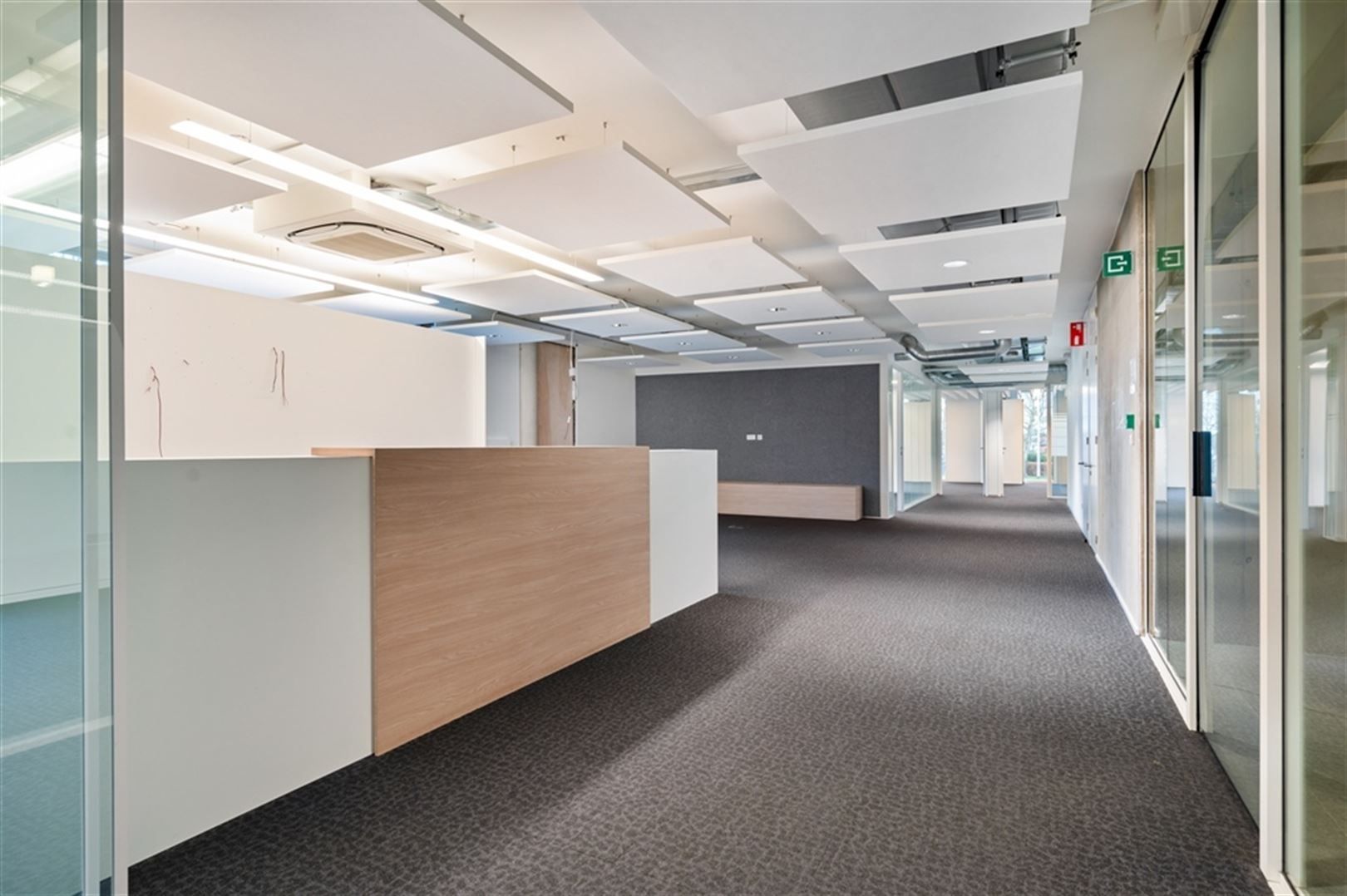 Kantoorgebouw foto 24
