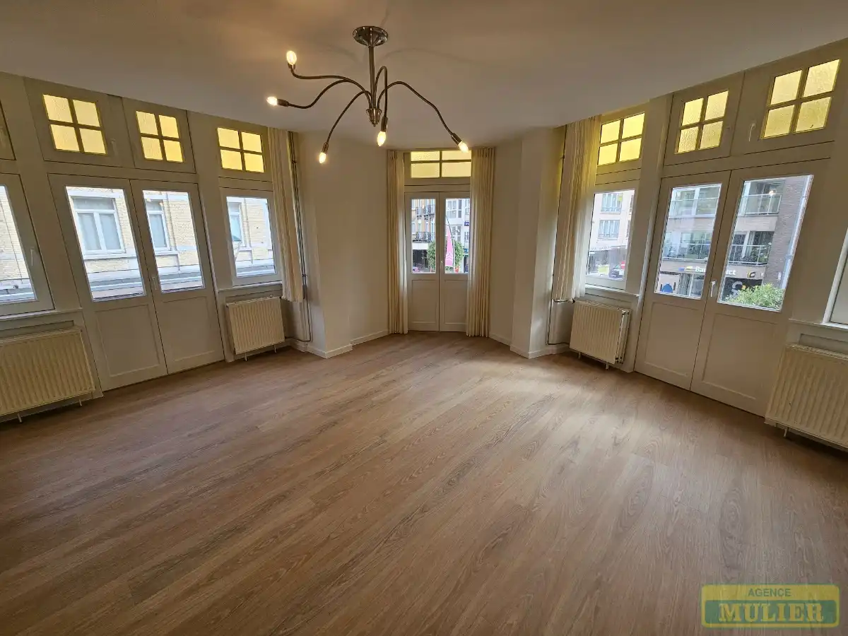 Appartement te huur foto {{pictureIndex}}
