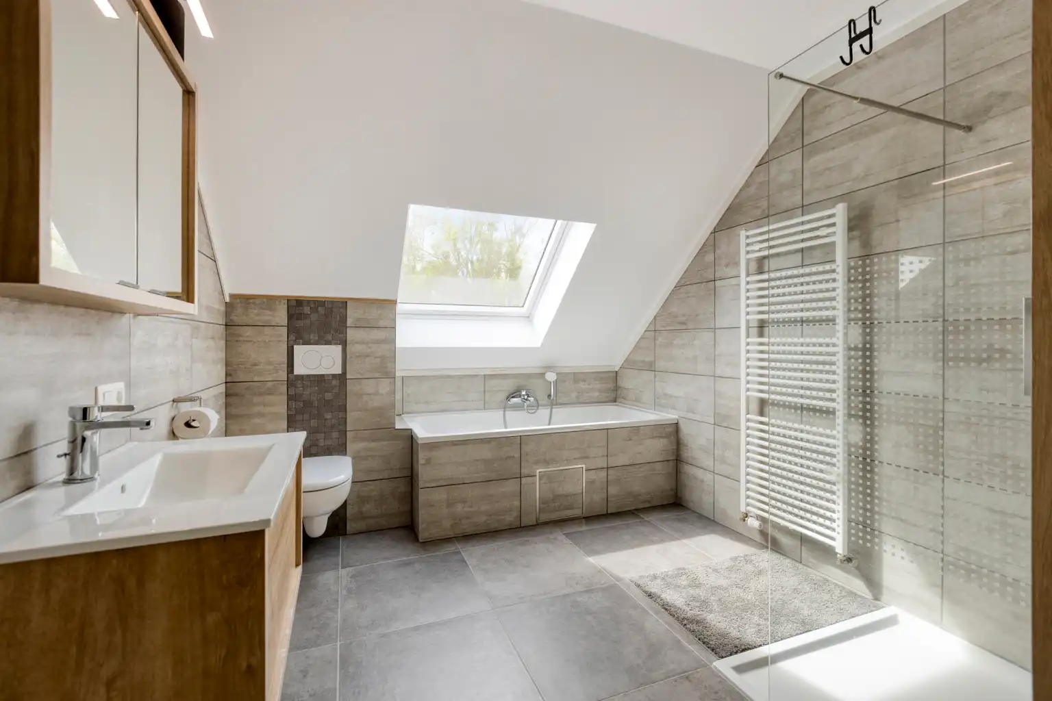 Mooie, recente woonst met tuin op een rustige locatie  foto 18