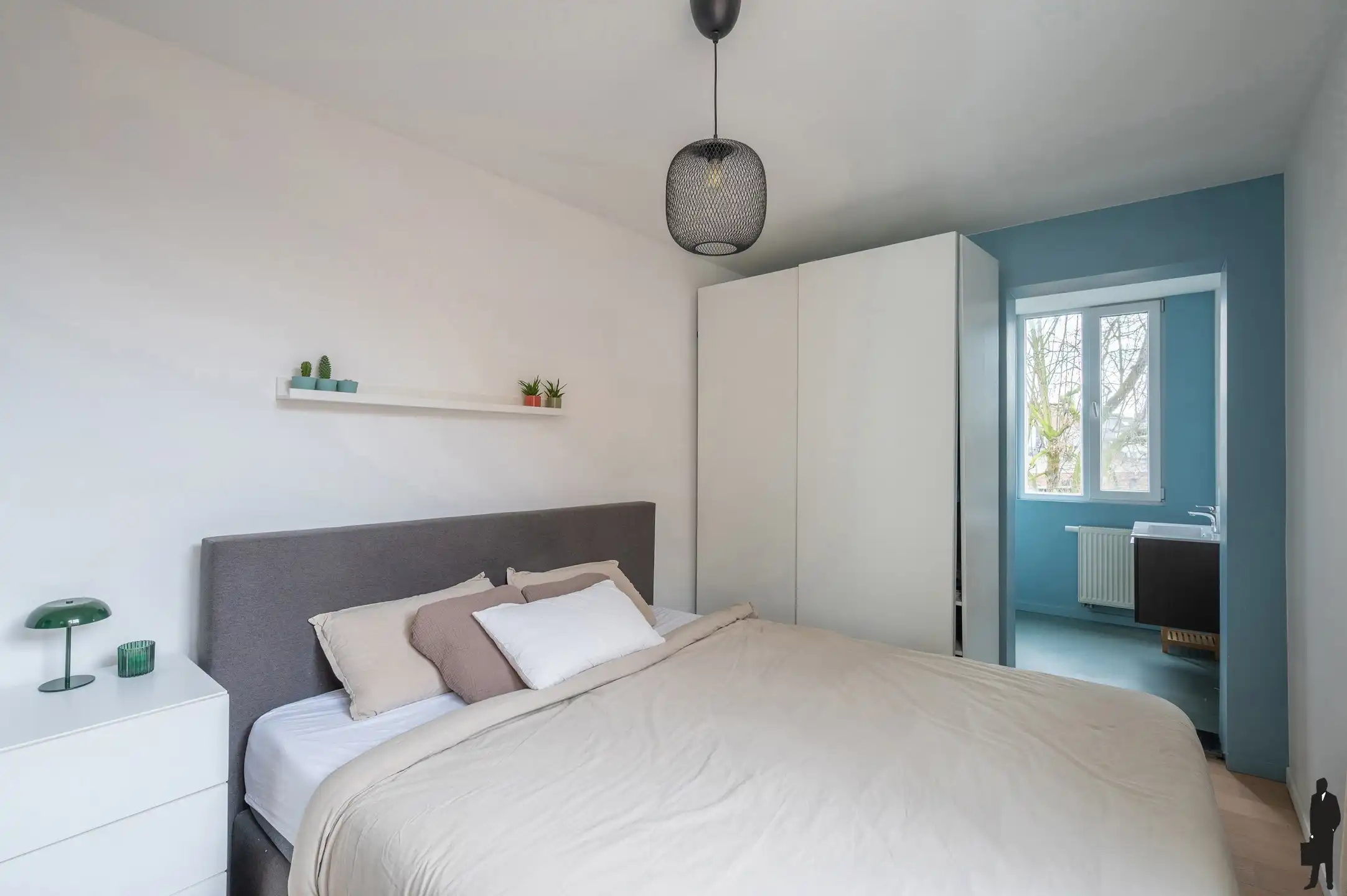 Lichtrijk en prachtig gerenoveerd appartement op toplocatie. foto 6