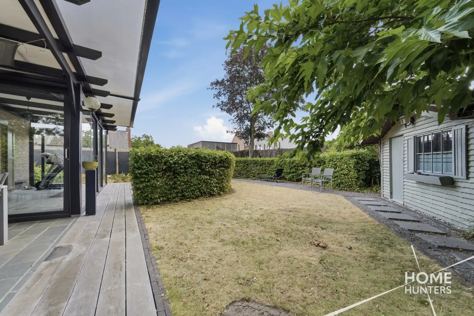 Alleenstaande woning met prachtige tuin en tal van extra troeven in een rustige wijk te Wervik foto 7