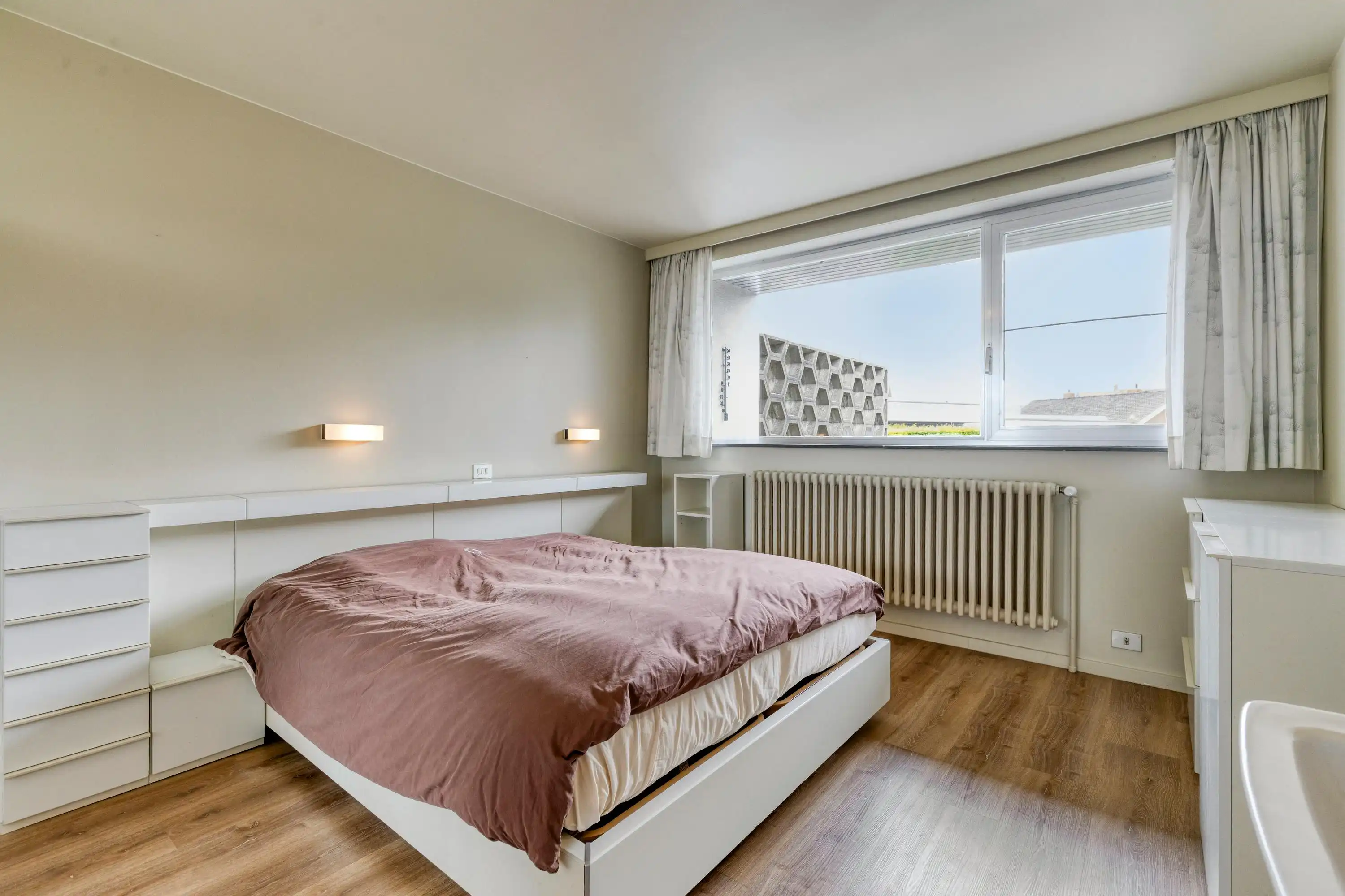 Stijlvol huis te koop in Veurne foto 10