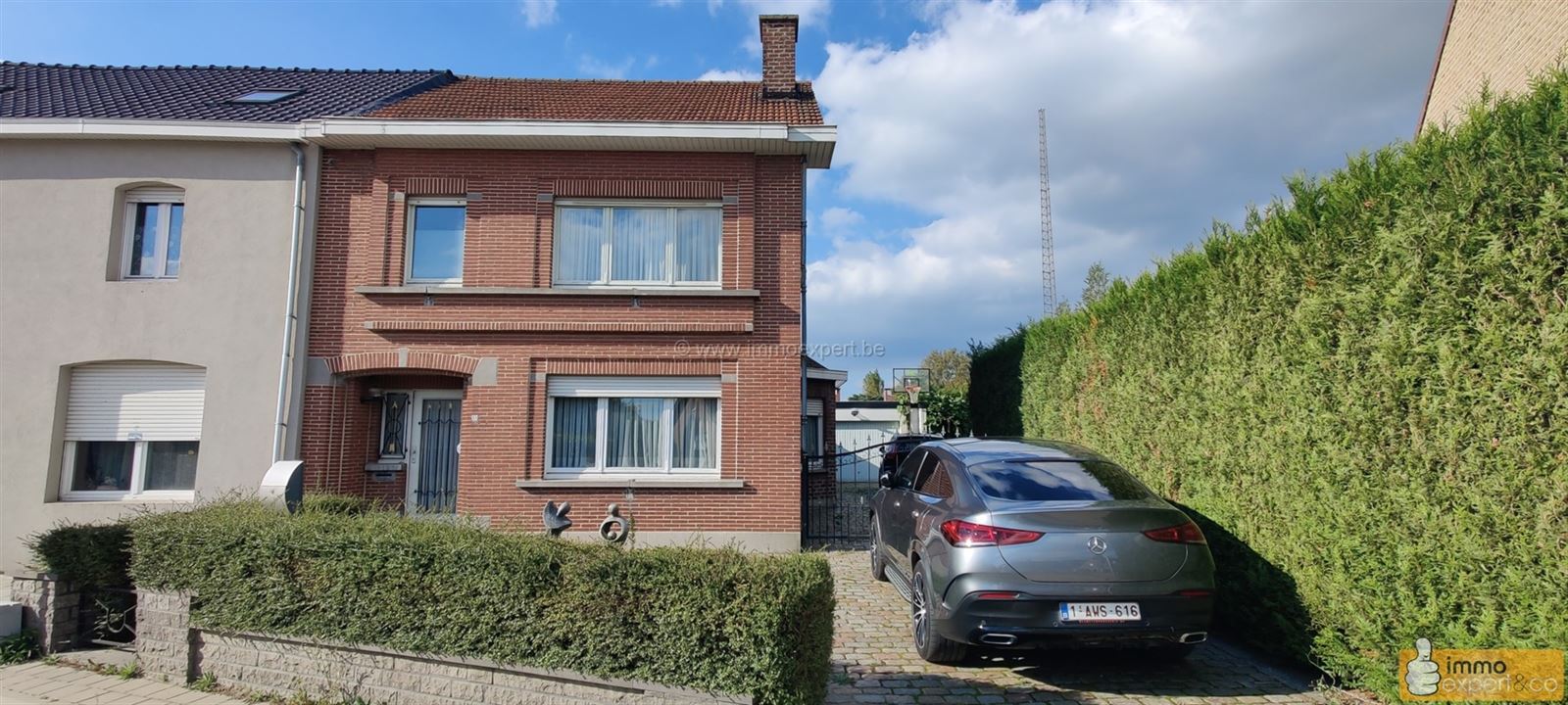 TERNAT: Ruime woning met 4 slpks, garage en tuin foto 1