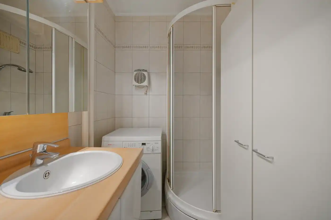 Instapklaar appartement met 2 slaapkamers en garage in Tienen foto 12
