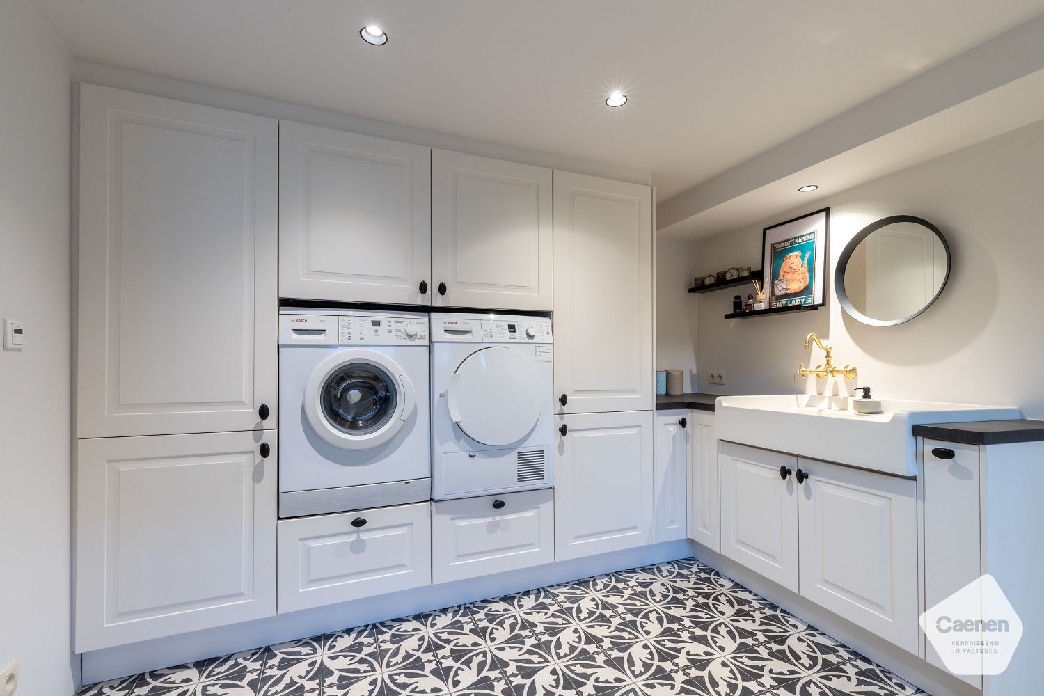 Lichtrijke en instapklare woning in het centrum van Brugge met PRAKTISCHE GARAGE & STADSTUIN en 2 SLAAPKAMERS foto 5