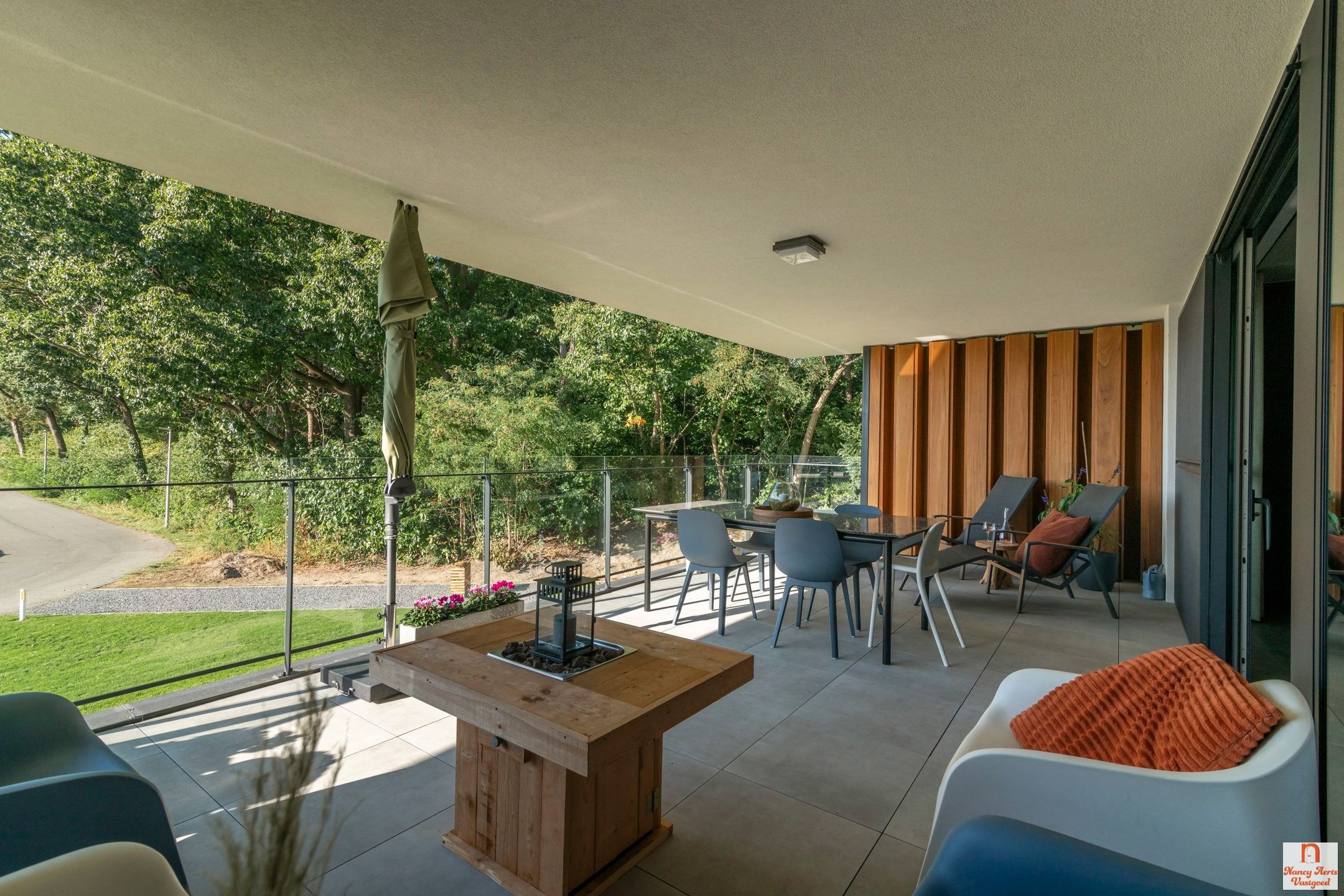 Exclusief wonen aan het water - inclusief 2 autostaanplaatsen foto 7