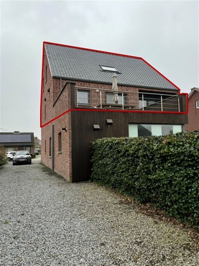 Prachtig duplex-appartement met 3 ruime slaapkamers, groot terras en aparte garage, rustig gelegen nabij het centrum van Maaseik. foto 22