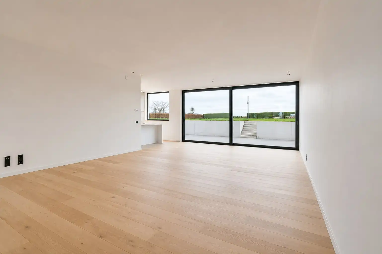 Ruime afgewerkte nieuwbouwwoning met landelijk zicht! foto 5
