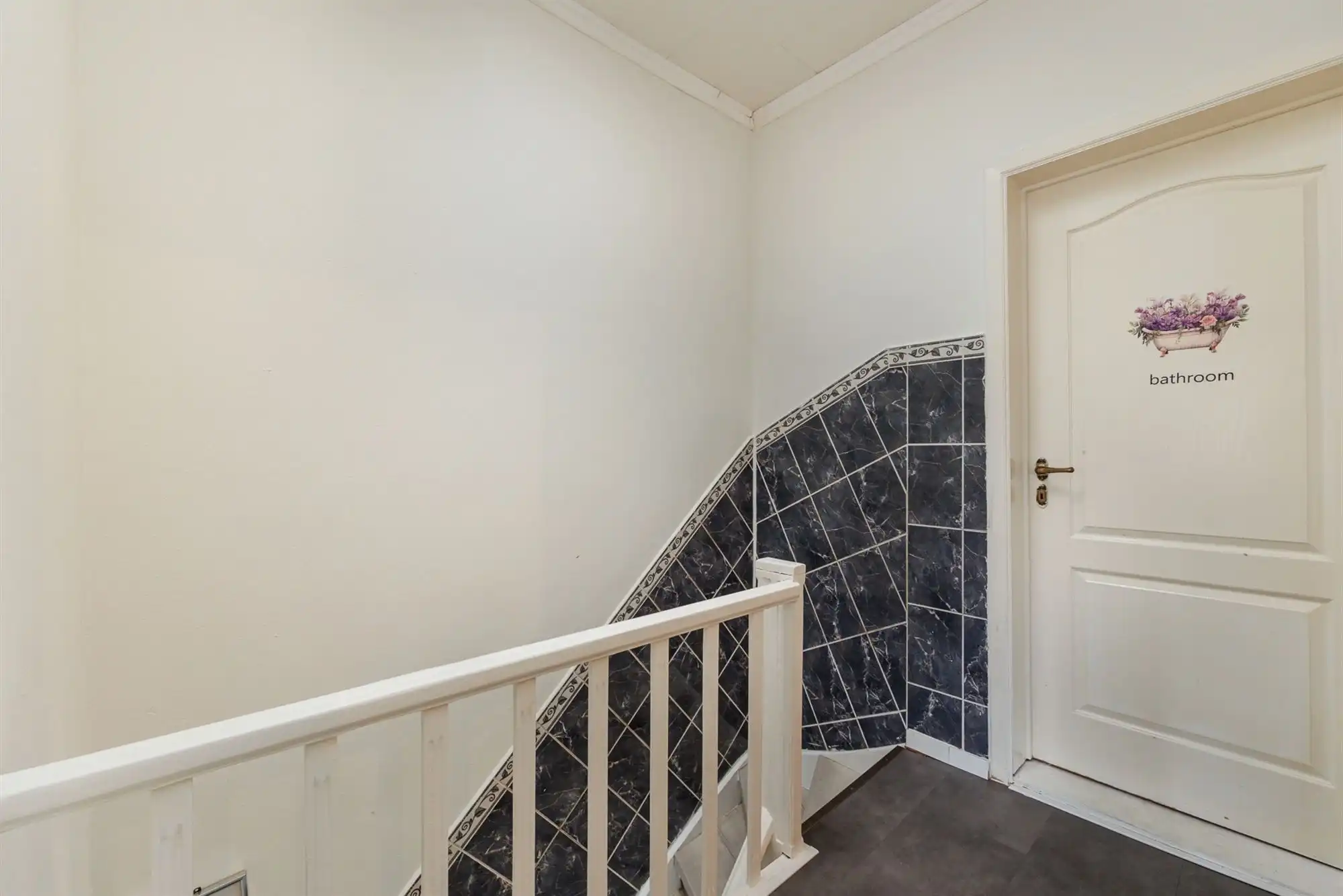 Huis met drie slaapkamers en leuke stadstuin.  foto 11