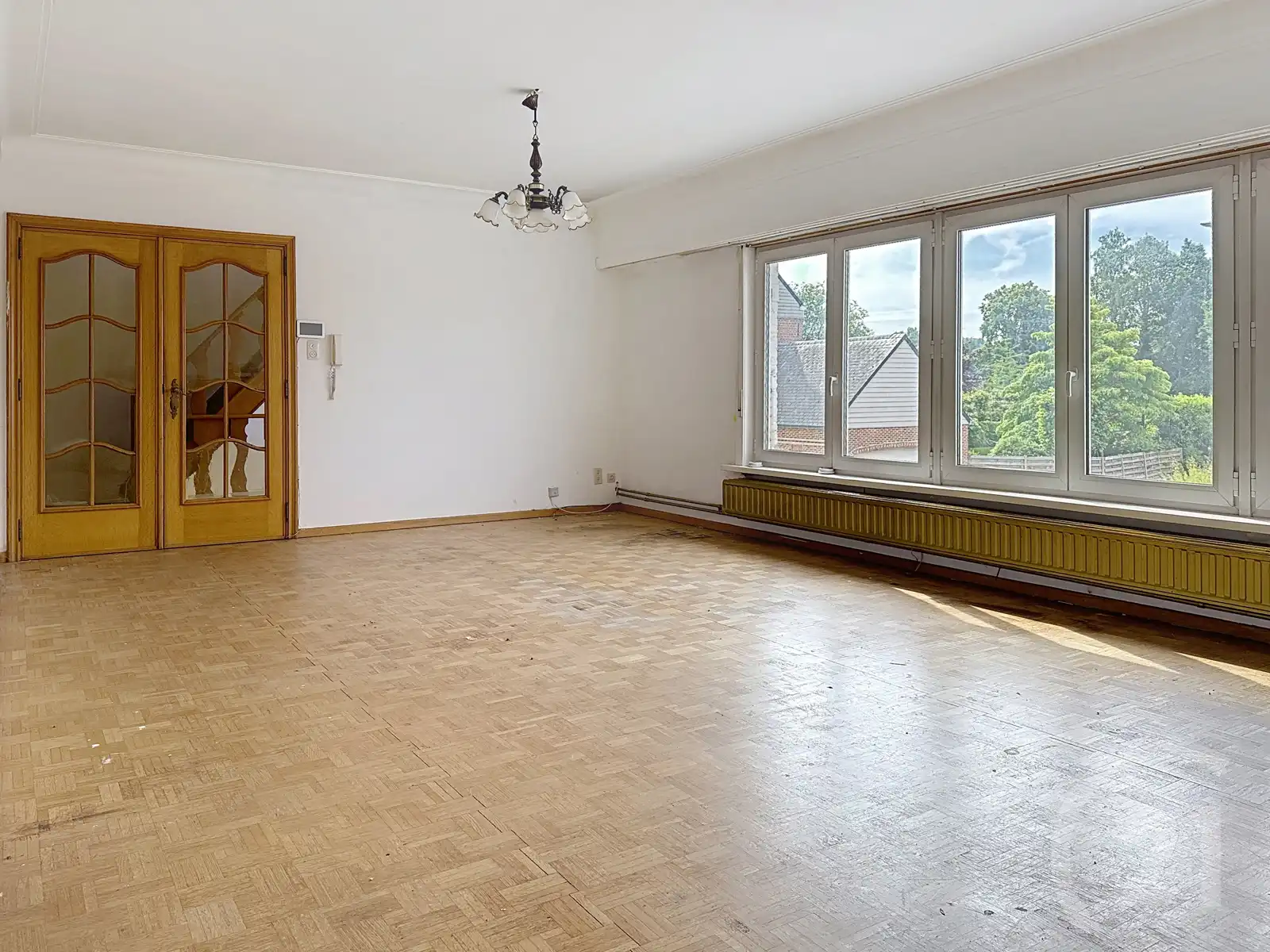 Zeer ruim appartement te koop in het centrum van Ramsel! foto 8