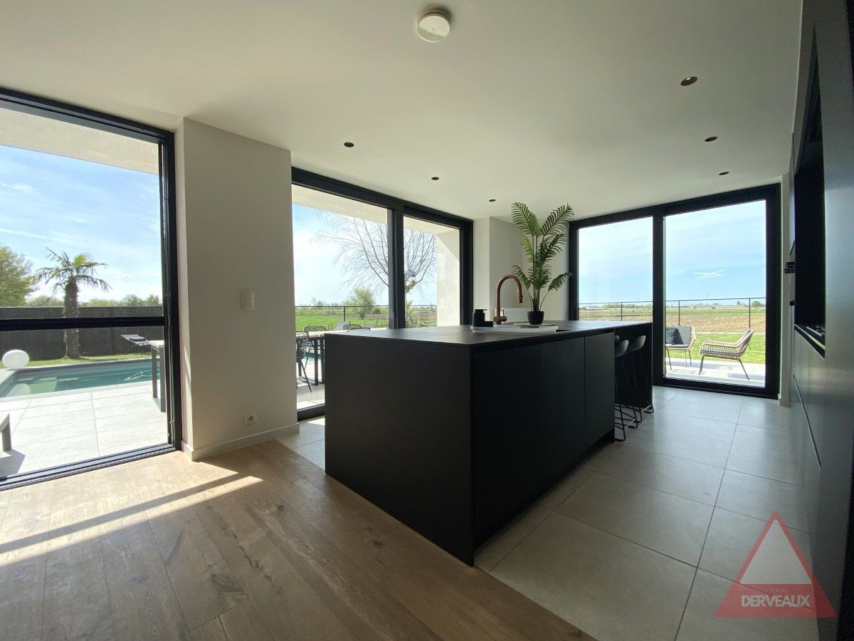 Moorsele – Exclusieve gelijkvloerse villa met panoramisch uitzicht en zwembad foto 8
