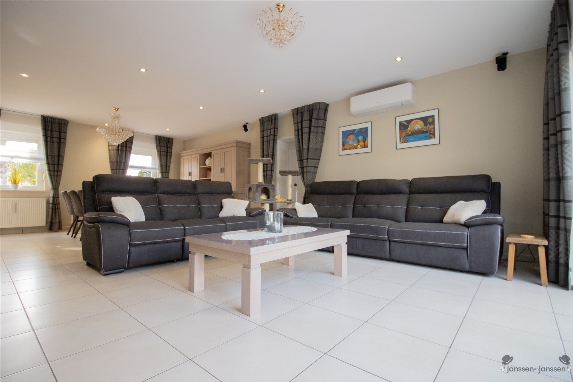 Ruime energiezuinige en instapklare woning met 3 à 4 slaapkamers. foto 2