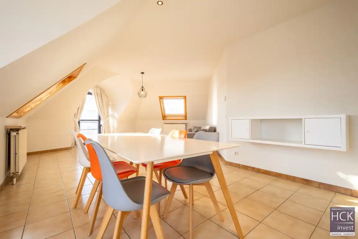 KRUISHOUTEM - Lichtrijk appartement met 2 SLPK. op topligging foto 5