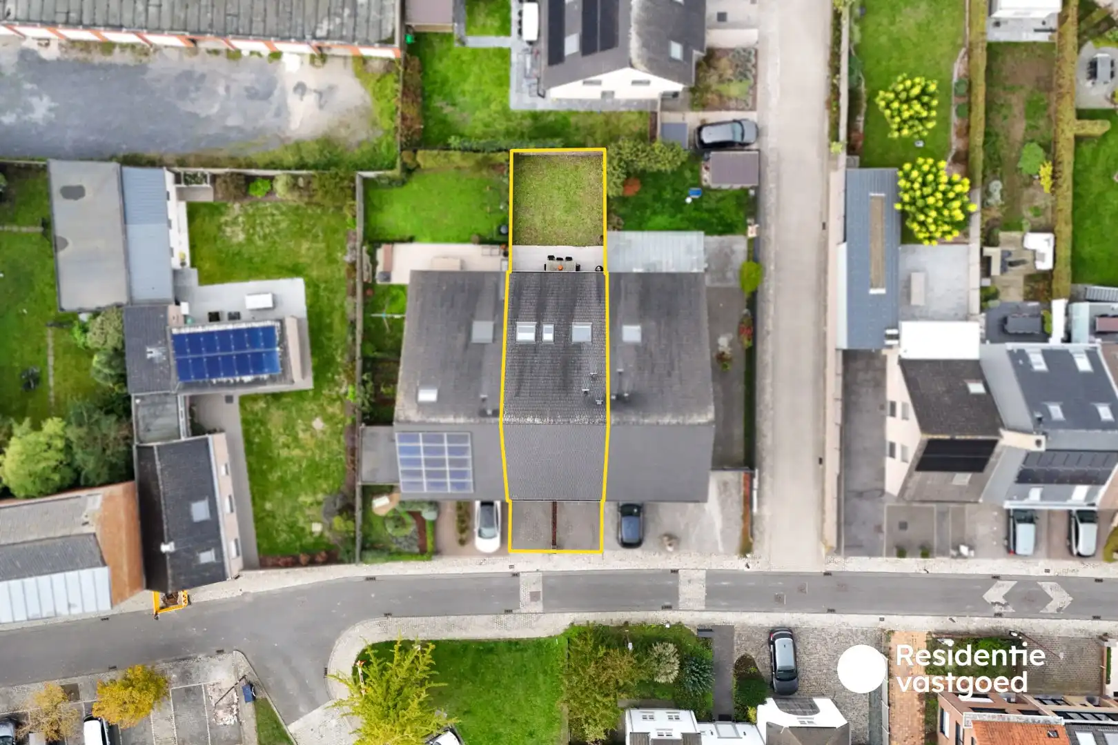 Recente en instapklare woning met 3 slaapkamers, garage en tuin te Zandvoorde! foto 2