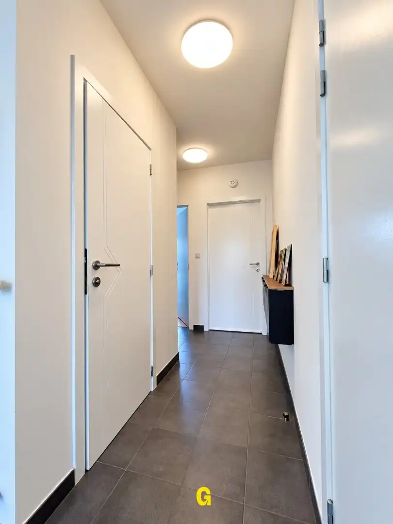 Instapklaar appartement met 1 slaapkamer en prachtig terras in hartje Hoeselt foto 11