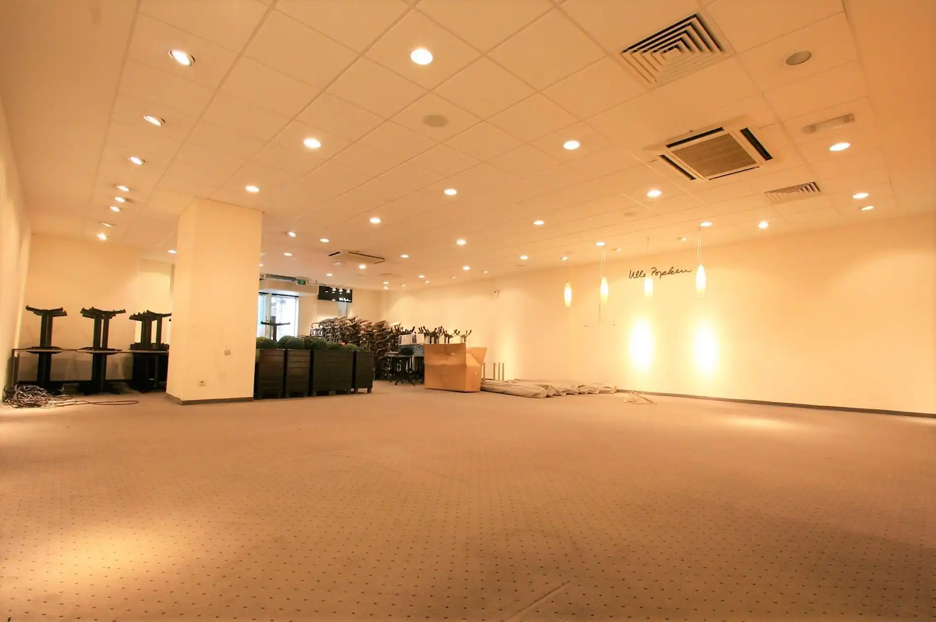  Winkelpanden te huur Zilverpand 25 Brugge foto 3