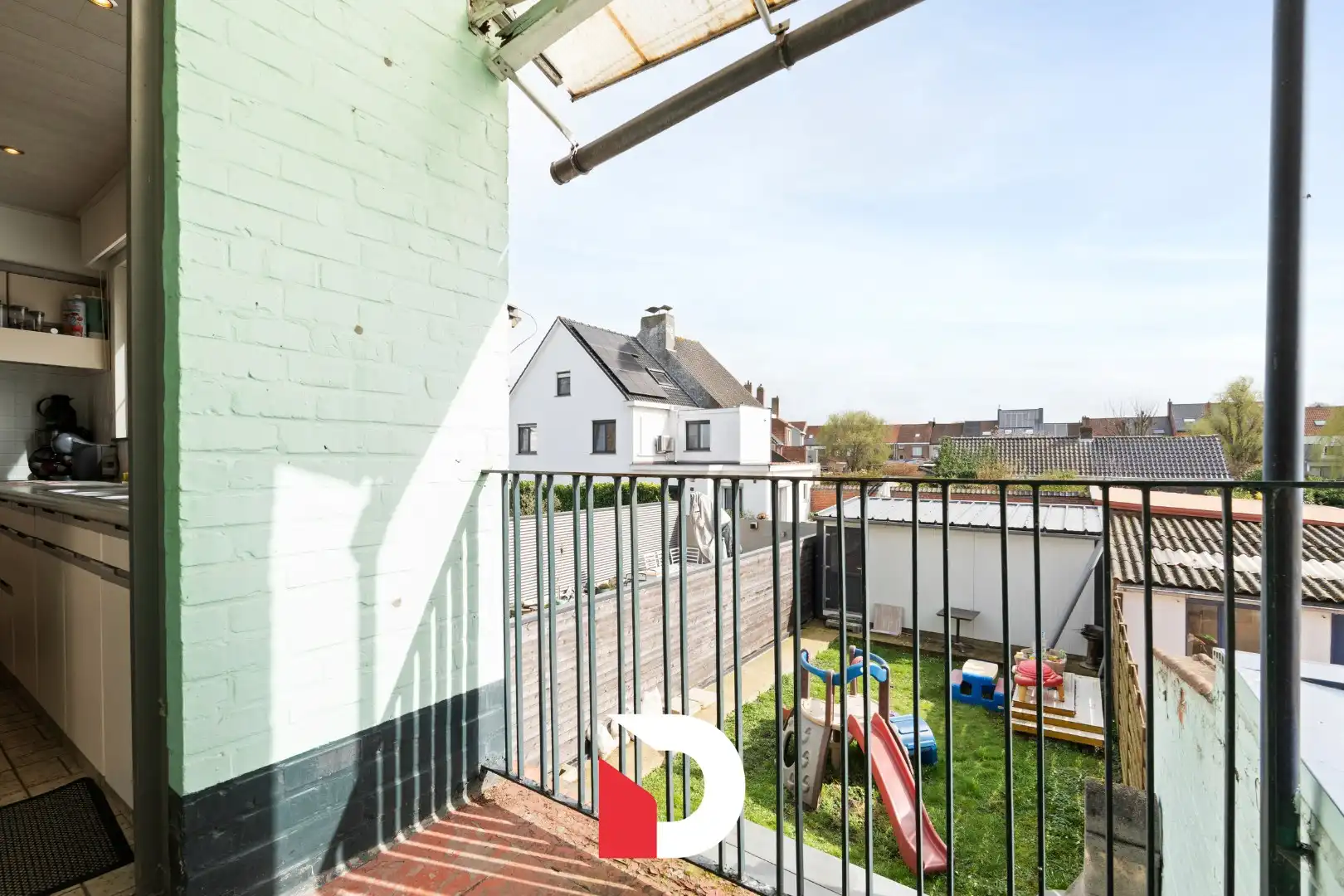 Instapklare gezinswoning met 3slk. en inpandige garage vlakbij Centrum Brugge. foto 22