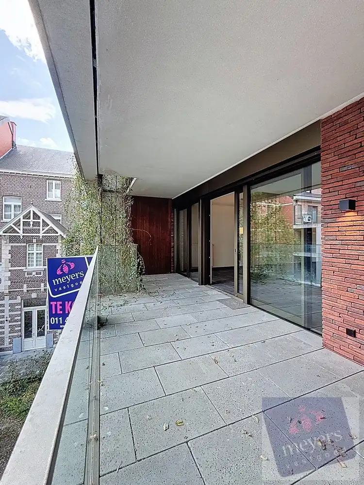 Ruime assistentiewoning met terras in het centrum van Hasselt foto 11