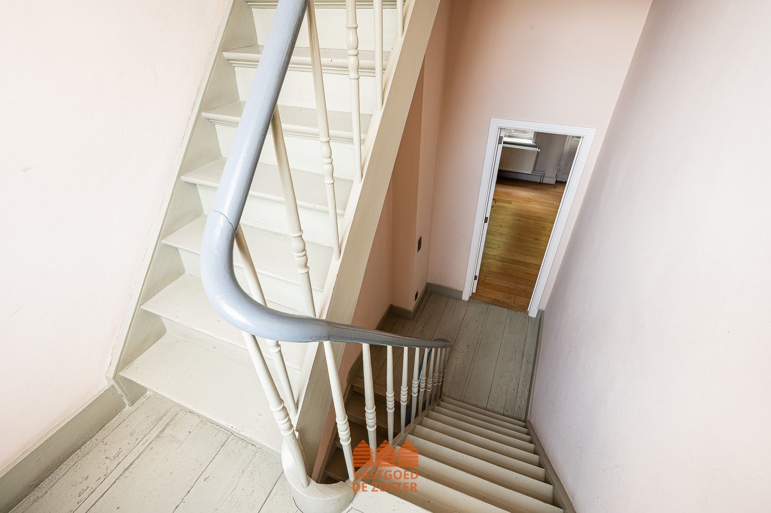 Gerenoveerde karaktervolle woning te Gent foto 16