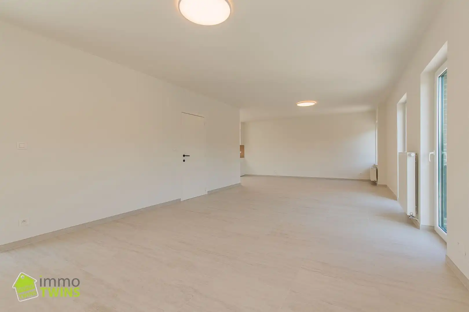 Ruim totaal gerenoveerd appartement van 119 m² met terras, staanplaats en garage te Appels bij Dendermonde foto 5