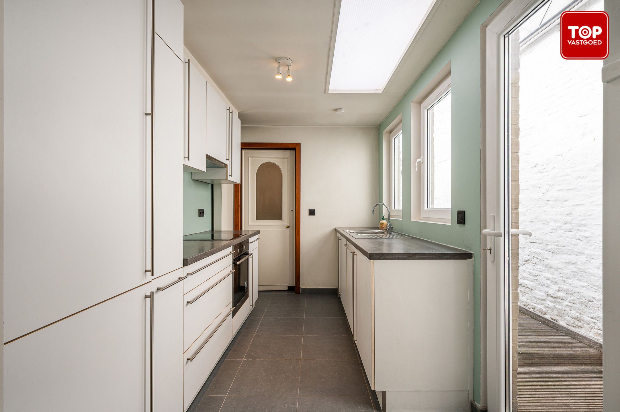Charmante op te frissen woning nabij Gent-centrum, ideaal als starters- of opbrengstwoning foto 8