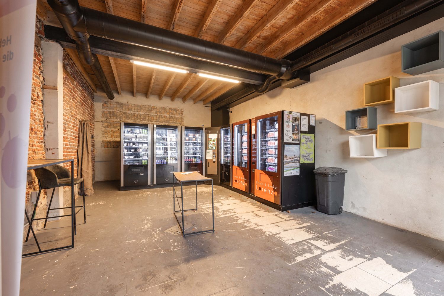 Handelsruimte met woonst te Ruiselede. foto 4