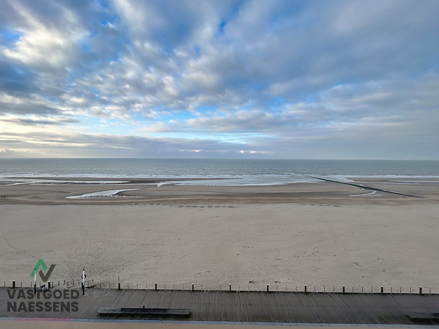 SCHITTEREND 2 SLPK APPARTEMENT MET ZICHT OP ZEE foto 3