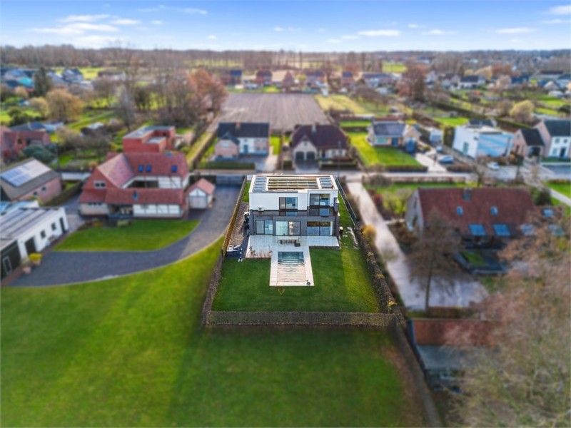 MAGNIFIEKE OPEN BEBOUWING MET GROOT ZWEMBAD EN 400M² AAN BEWOONBARE OPPERVLAKTE IN HET GEZELLIGE WELLEN foto 56