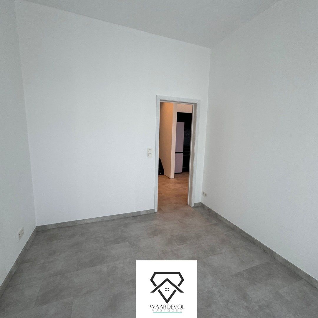 Instapklaar centraal gelegen appartement te Gent foto 11