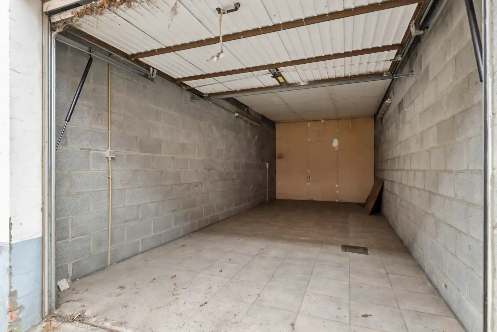 Appartementsgebouw met 2 garageboxen foto 6