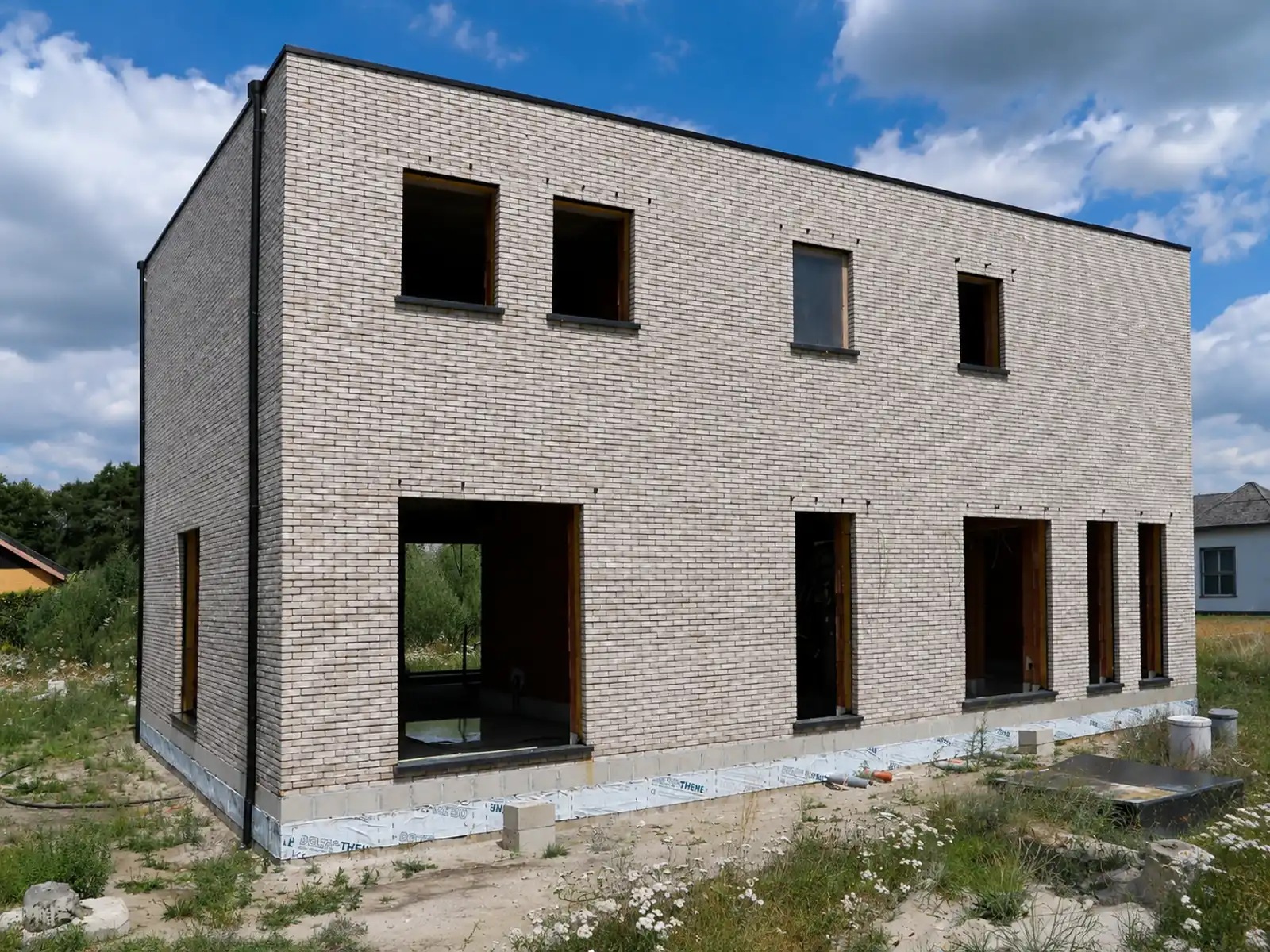Halfopen nieuwbouwwoning in doodlopende straat foto {{pictureIndex}}