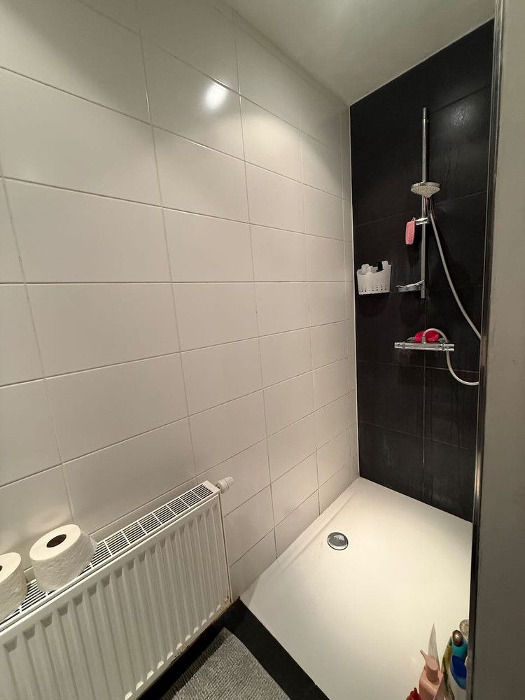 In het hart van Antwerpen, maar toch in een rustige straat, bevindt zich dit appartement foto 12