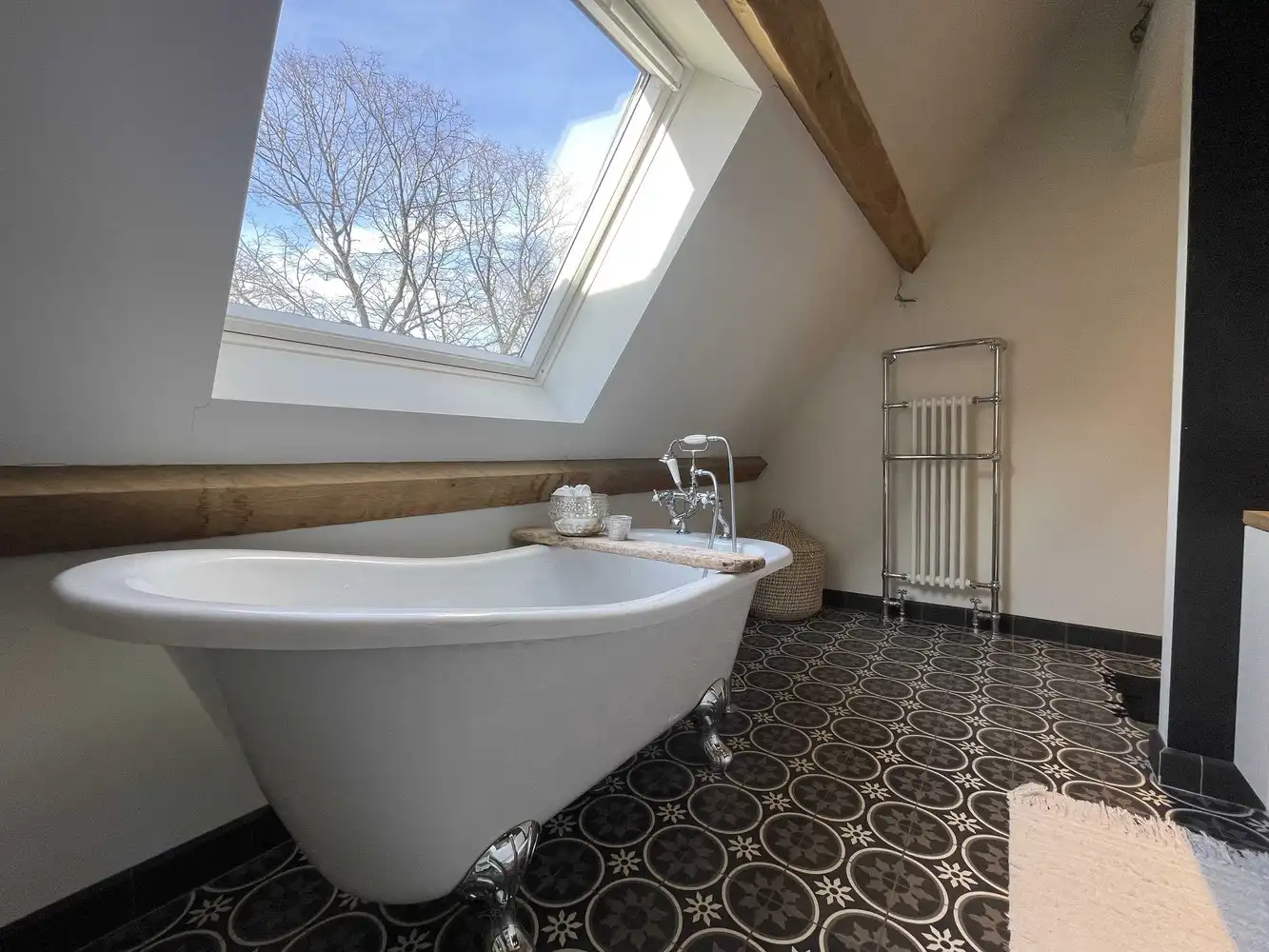 Smaakvol gerenoveerde karaktervolle wijkwoning foto 30