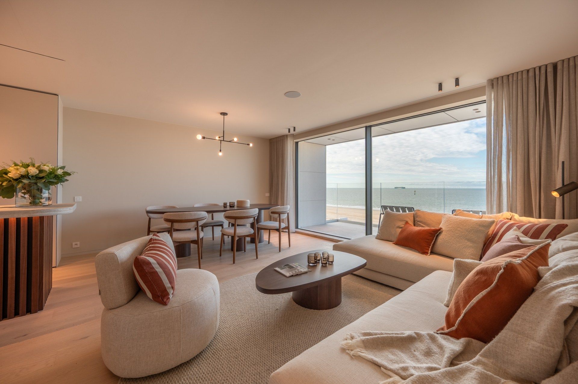 Exclusief nieuwbouwappartement met frontaal zeezicht en royale terrassen nabij het Alberplein foto 9
