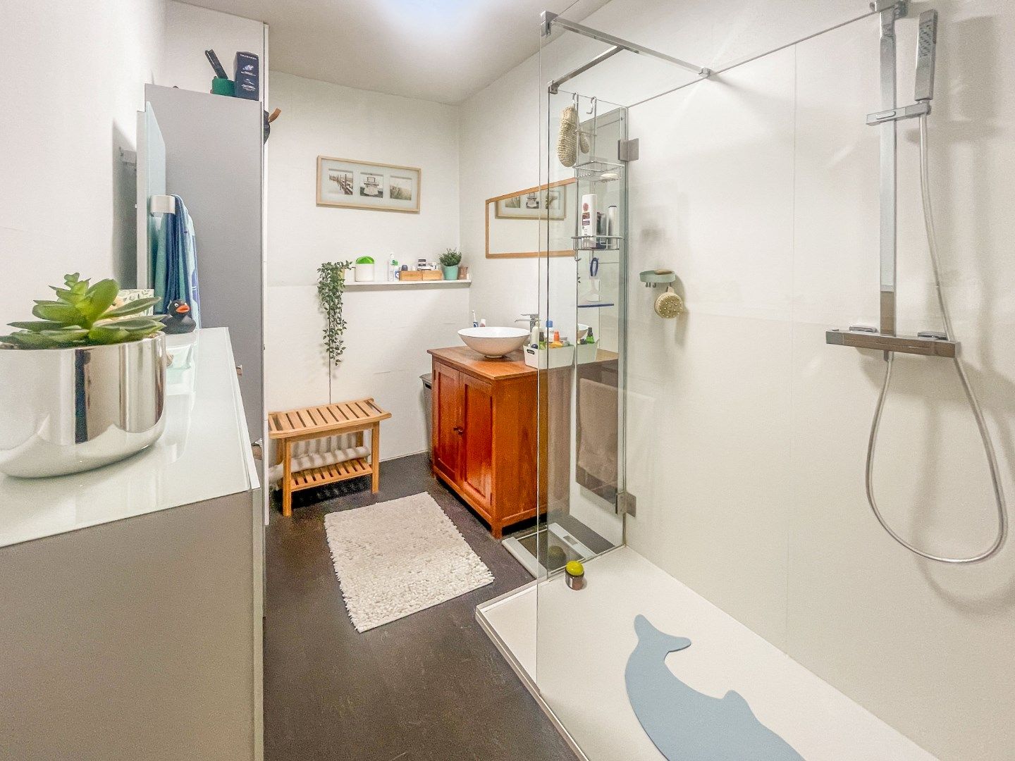 GERIEFELIJK APPARTEMENT MET GARAGEBOX & KELDER ! foto 14