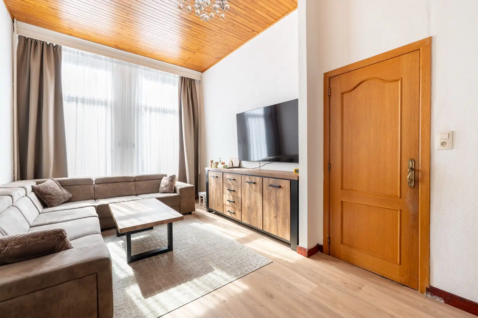 Ruime woning met 4 slaapkamers op toplocatie op 't Zuid foto 2