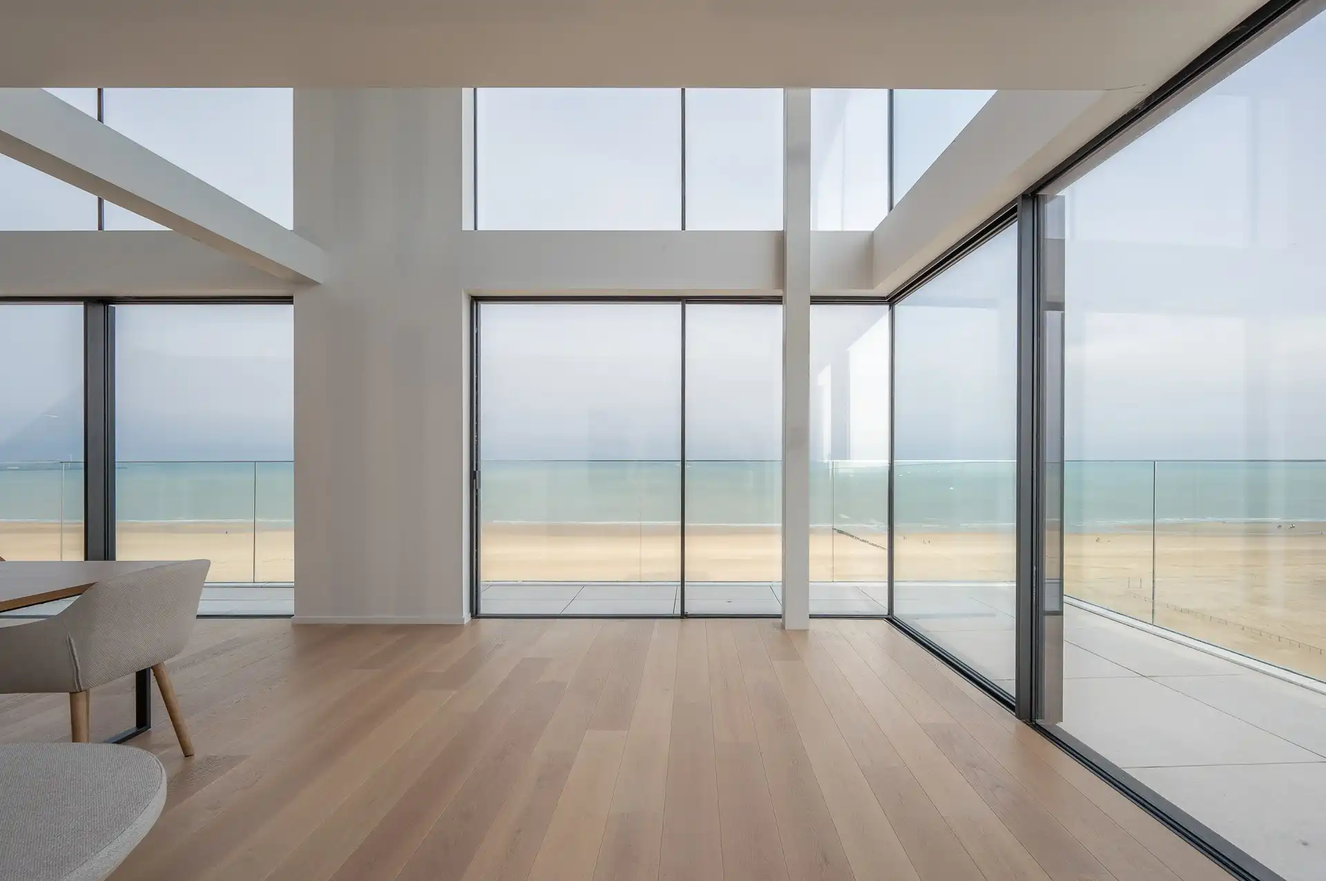 Exclusieve hoekduplex van 427 m² met frontaal zeezicht foto 6