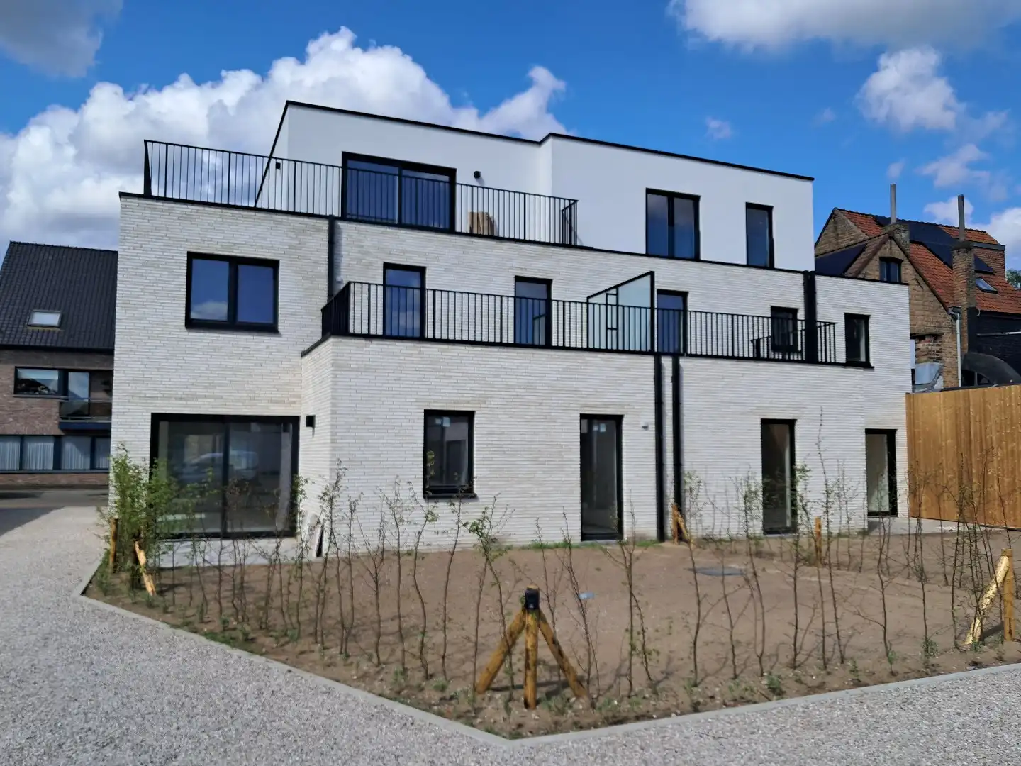 Penthouse in het centrum van Sijsele! foto {{pictureIndex}}