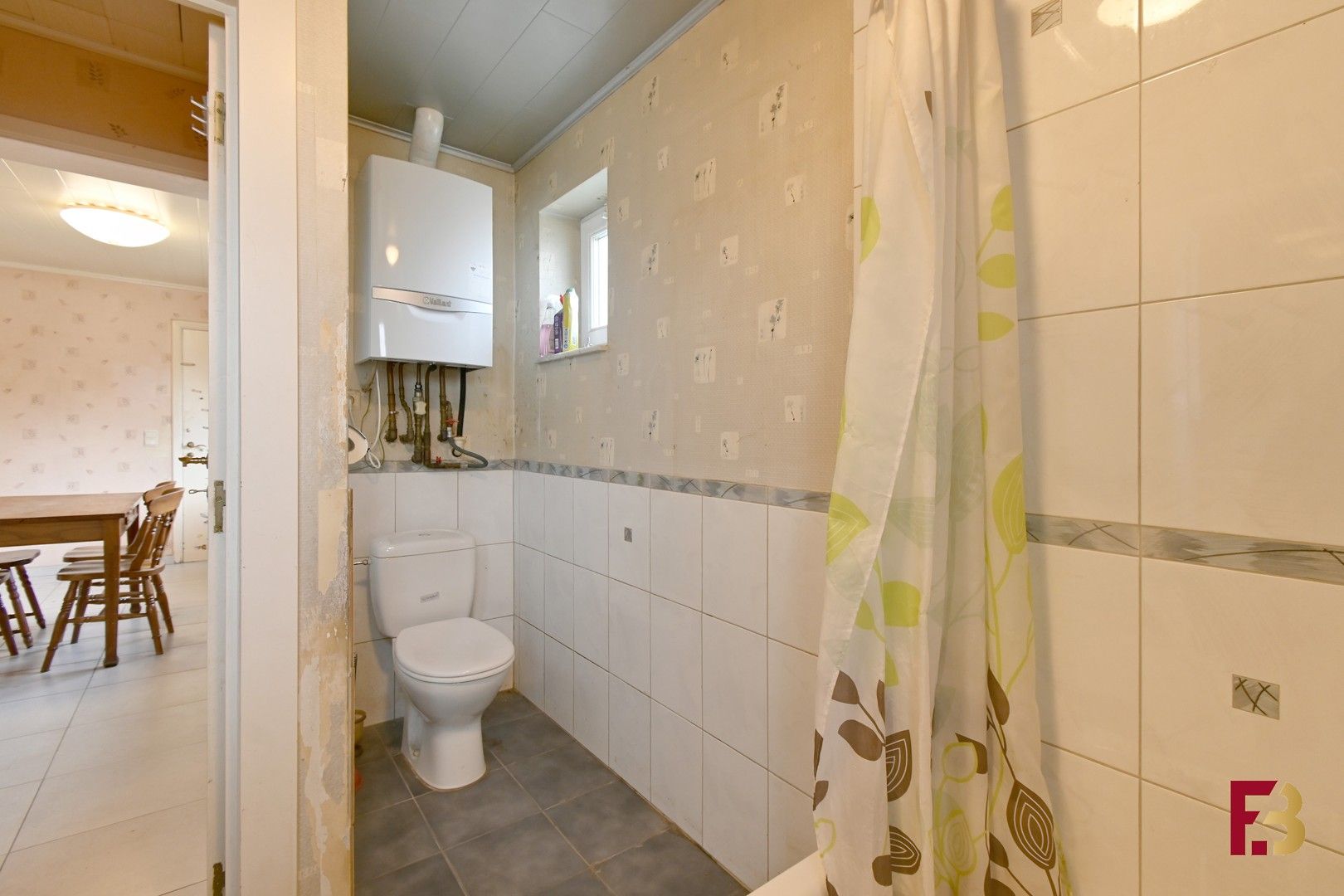 Woning met potentieel, garage en oprit in Zwijnaarde (geen renovatieplicht!) foto 10