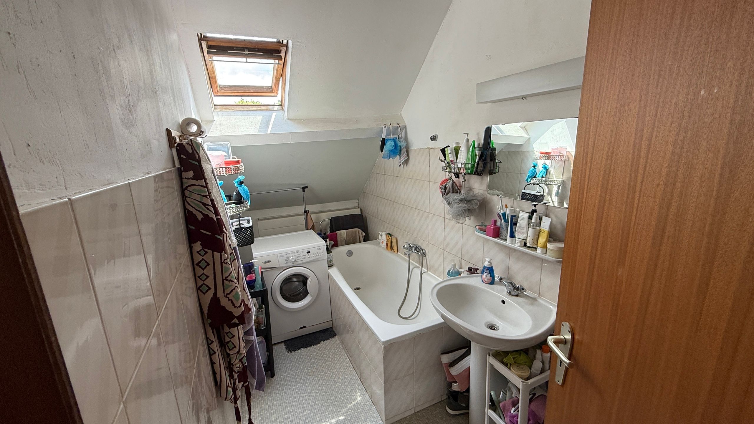Te renoveren rijwoning op centrale locatie foto 11