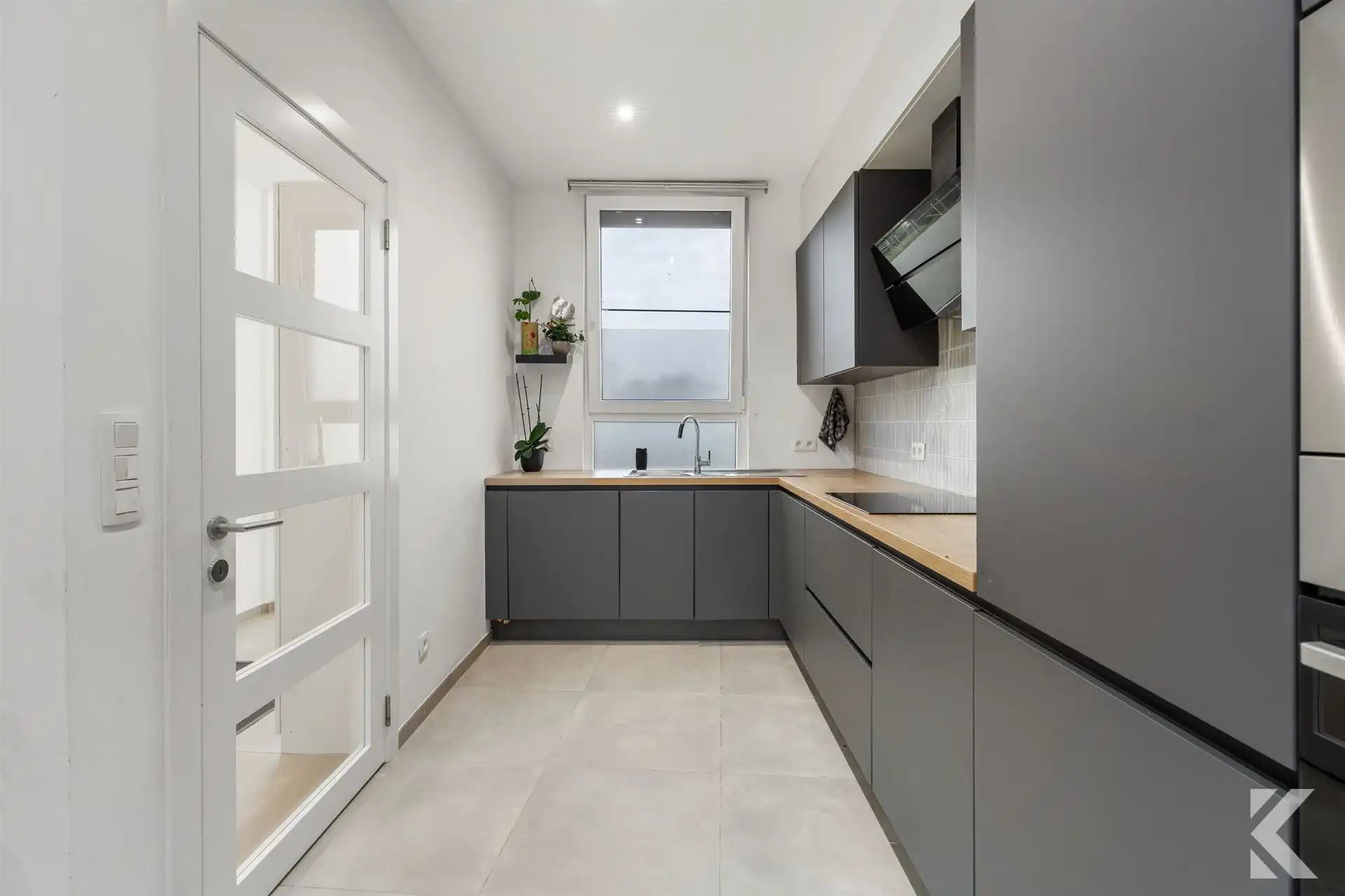 ALBATROSSTRAAT – VOLLEDIG GERENOVEERDE WONING MET TUIN foto 7