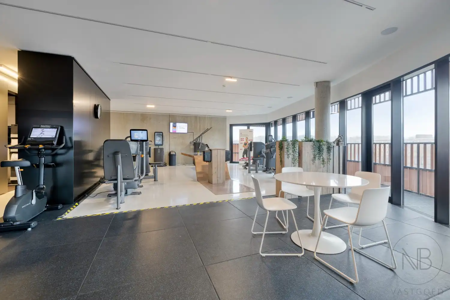 Instapklaar bedrijfsruimte van ca. 420 m² in het Botta-gebouw foto 13