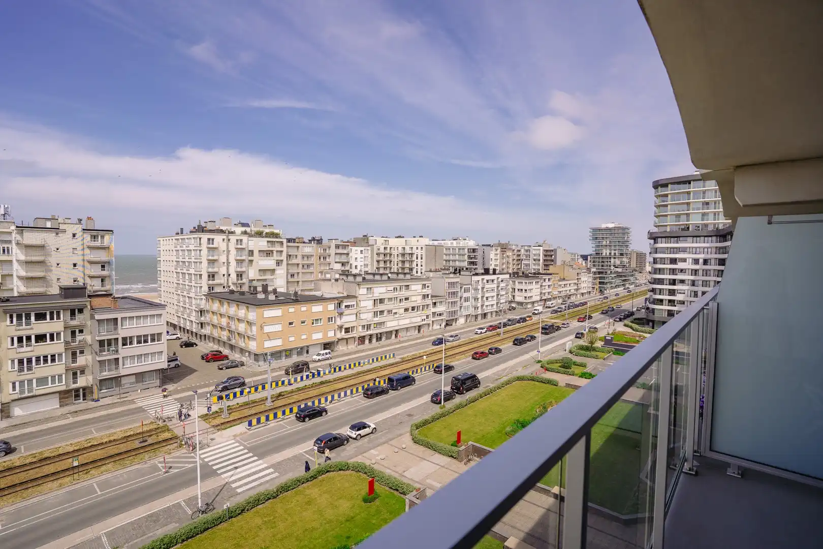 Instapklare gerenoveerde studio met ruim terras foto 18