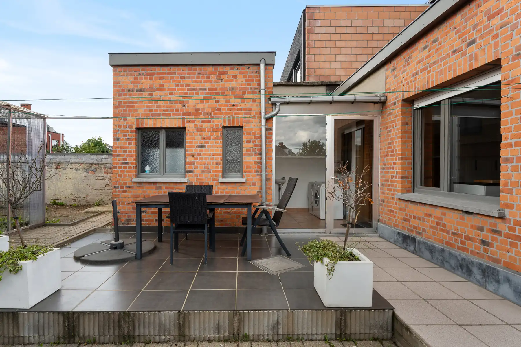 Lichtrijke woning met ruime indeling en sterk potentieel foto 21